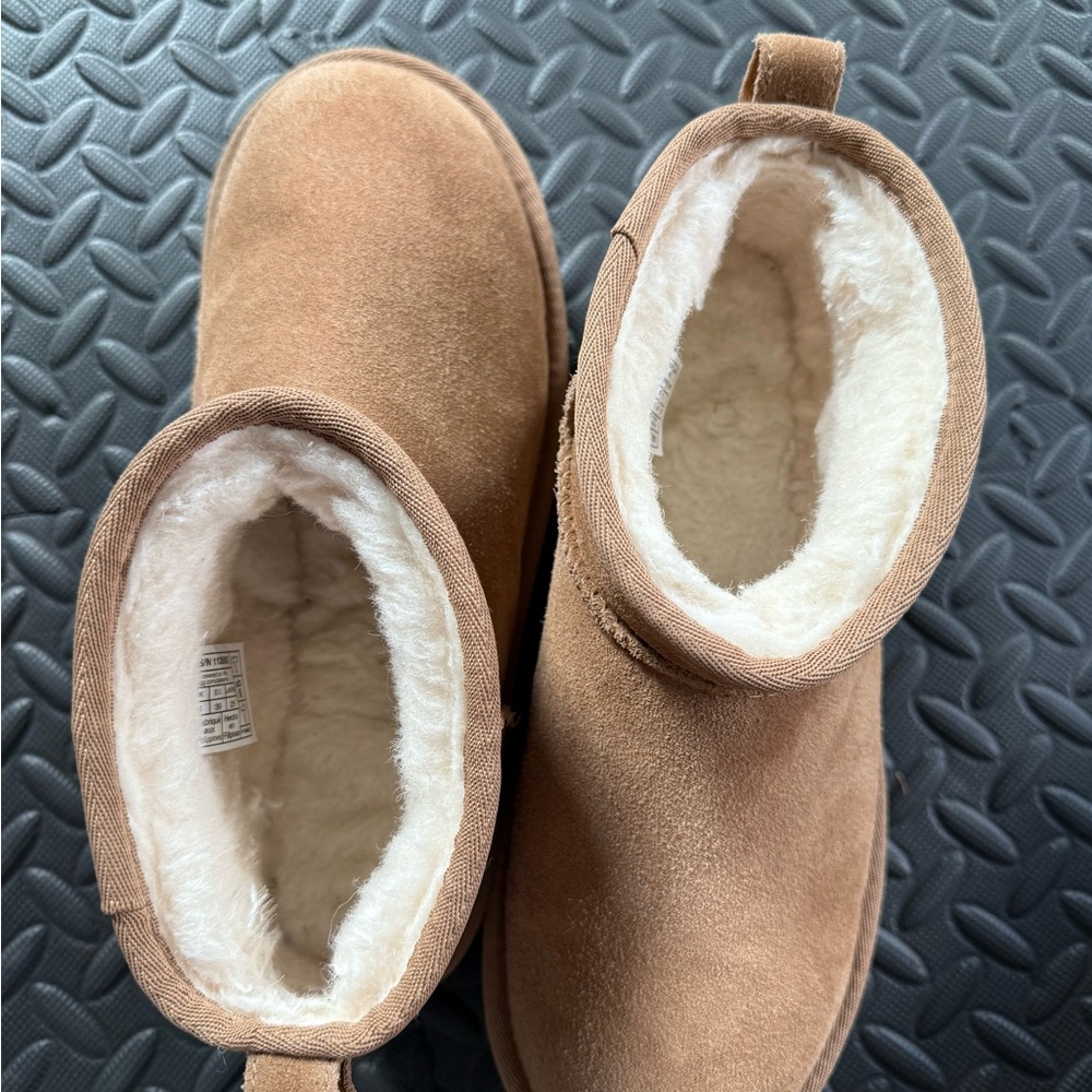 Ultra Mini Plattform UGGS *Sprayed for protection* - Picture 3 of 8